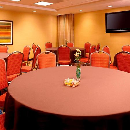 Fairfield Inn By Marriott East Rutherford Meadowlands Экстерьер фото