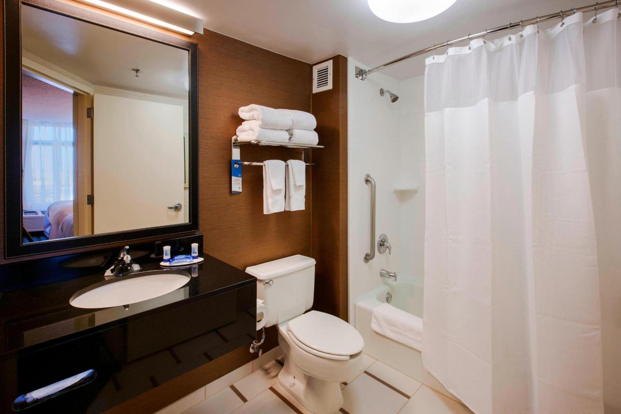 Fairfield Inn By Marriott East Rutherford Meadowlands Экстерьер фото