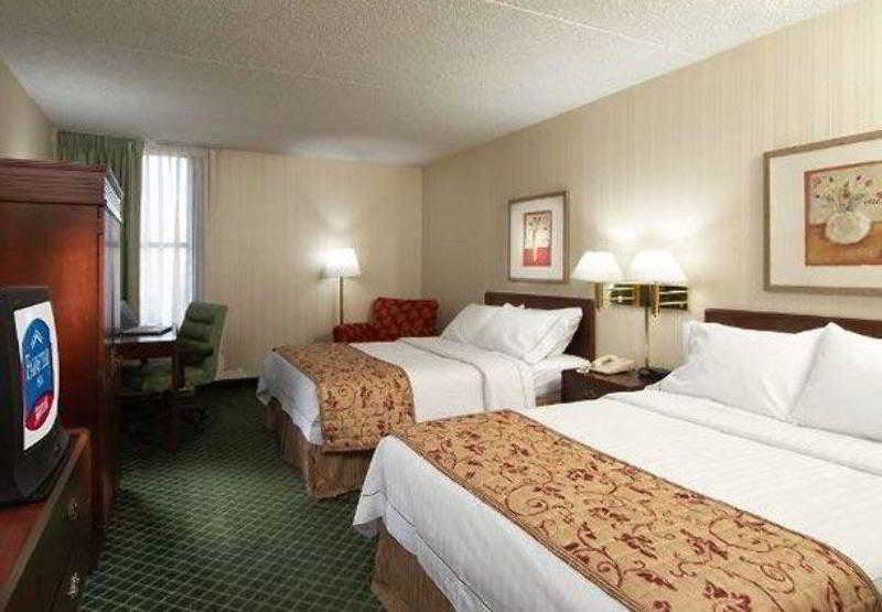 Fairfield Inn By Marriott East Rutherford Meadowlands Экстерьер фото